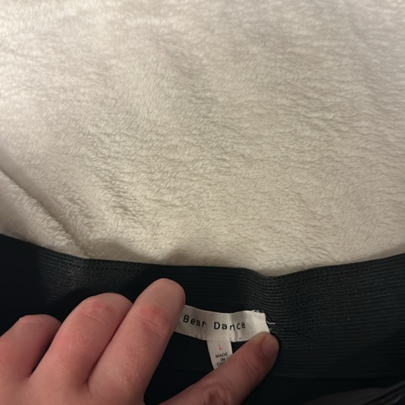 Dolls kill latex mini skirt flattering - Picture 3 of 4